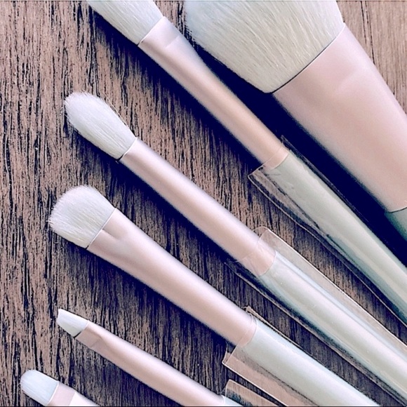 • EWENSOO Makeup Brushes Set - Picture 7 of 12